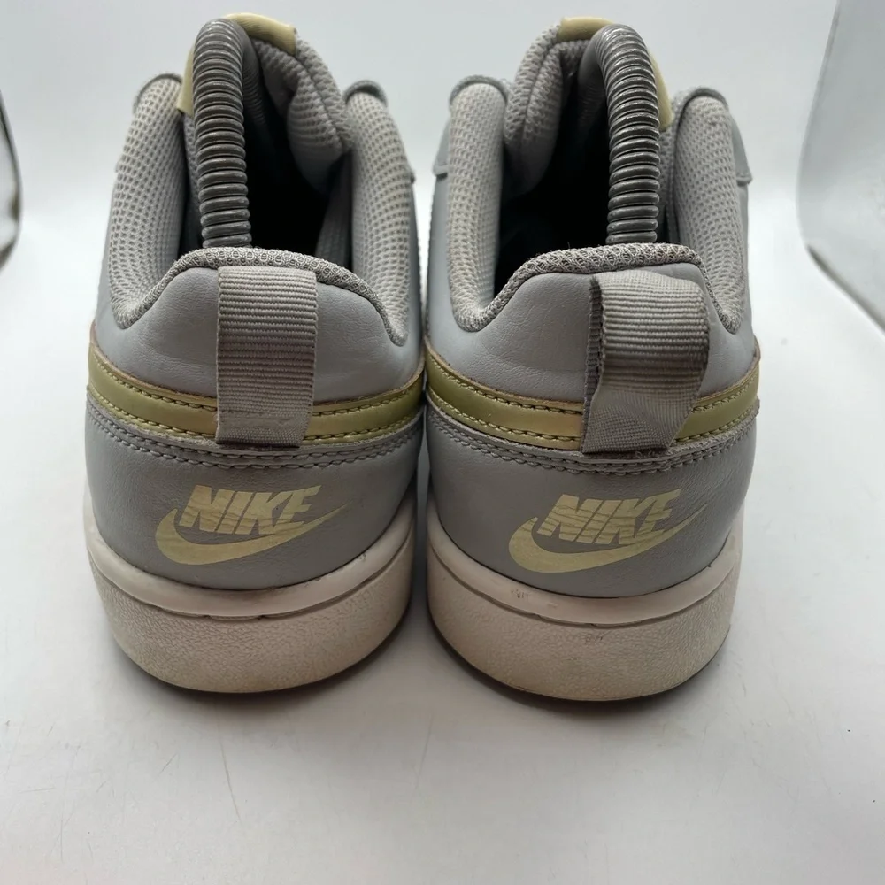 Nike Borough Low 2 blue sneakers size 6Y/ Womens 7.5